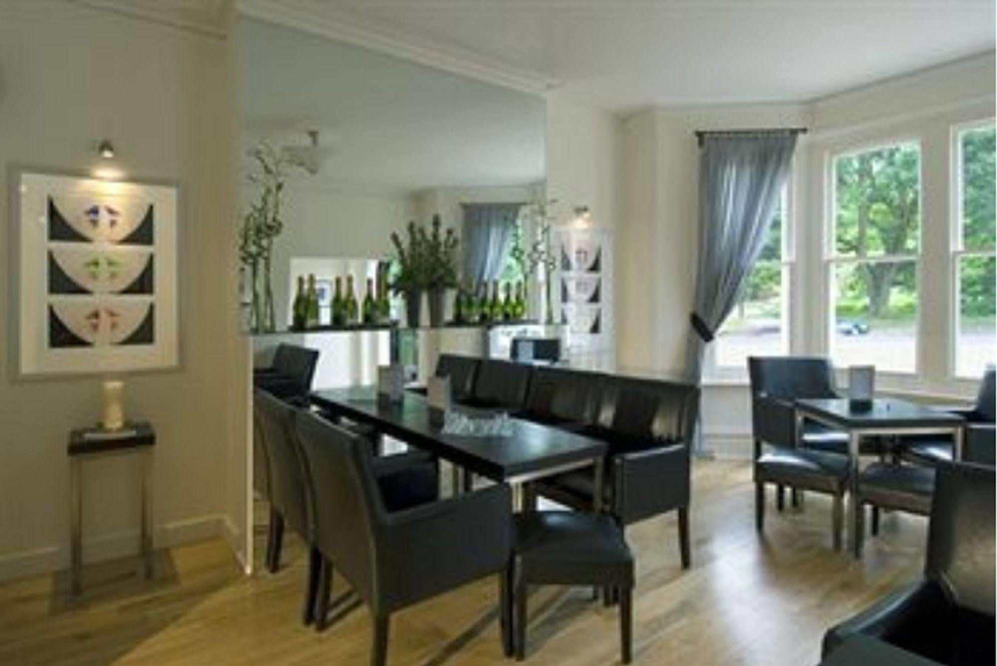 Tunbridge Wells Retreat Ξενοδοχείο Εστιατόριο φωτογραφία